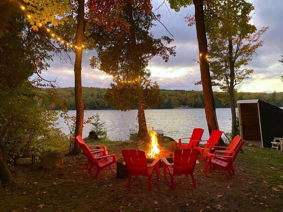 Holiday home Dawson Loop 3br Lakefront Style Maynooth