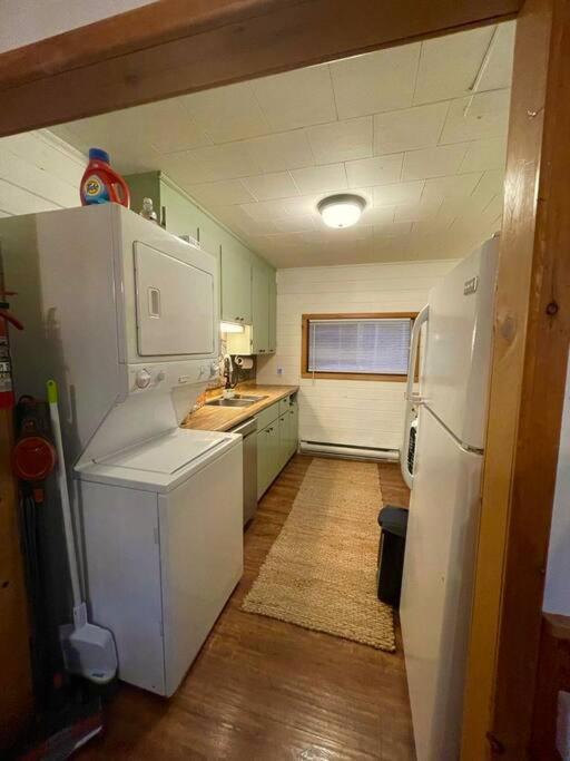 Holiday home Dawson Loop 3br Lakefront Style Maynooth